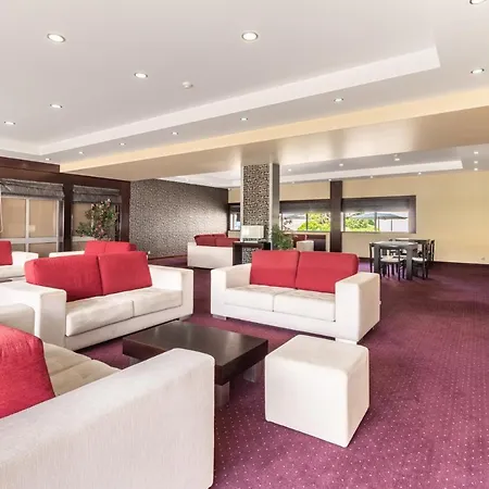 Hotel Colmeia Monte Real