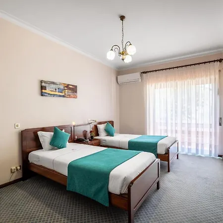 Otel Colmeia 3*