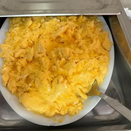 Hotel Colmeia Monte Real