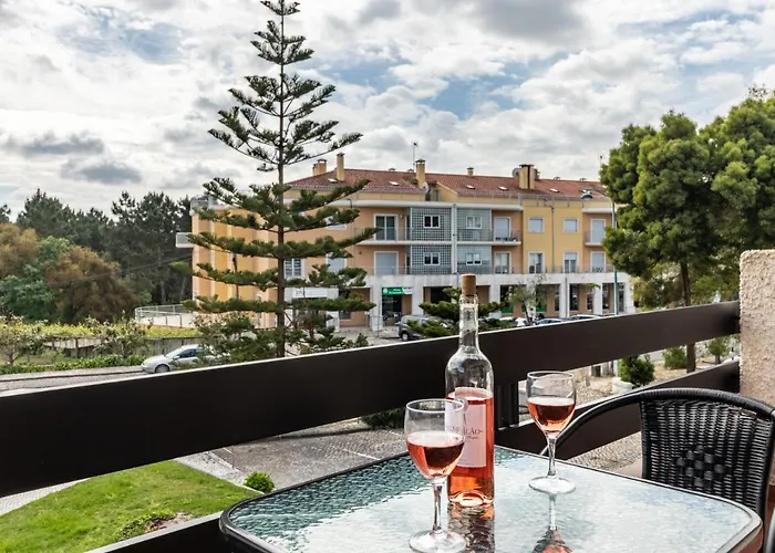 Colmeia 3* Monte Real