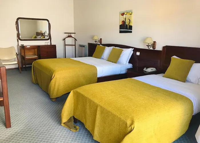 Colmeia Hotel Monte Real