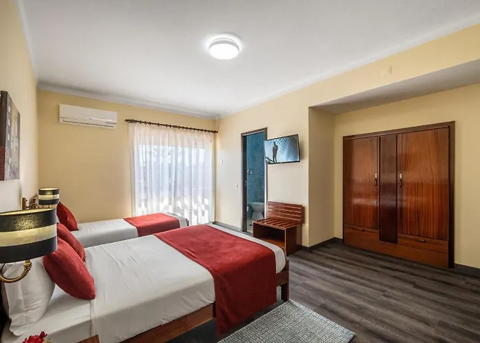 Colmeia Hotel Monte Real