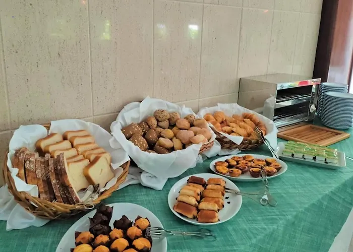 Colmeia Hotel Monte Real